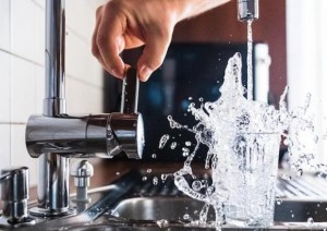 Nel mondo una persona su tre senza acqua potabile sicura Rapporto Unicef-Oms,metà globo non ha accesso a servizi sanitari