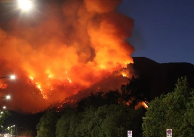 Incendio sul Vesuvio