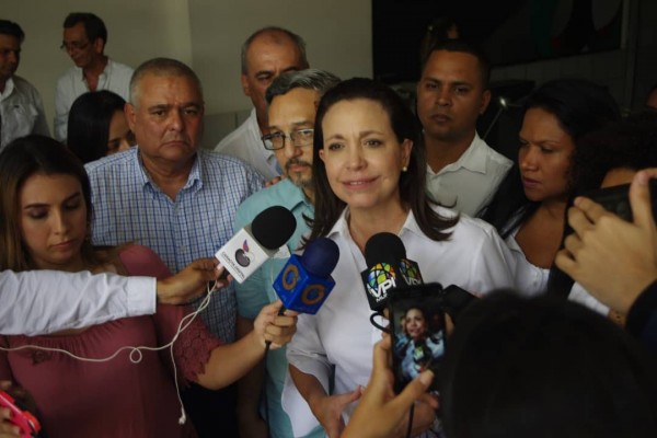 Mar&iacute;a Corina desde Carabobo: Pretenden banalizar el mal y convertir la agon&iacute;a de los venezolanos en un circo