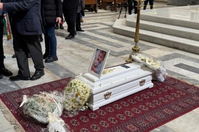  Il feretro di Domenico in chiesa a Nola 
