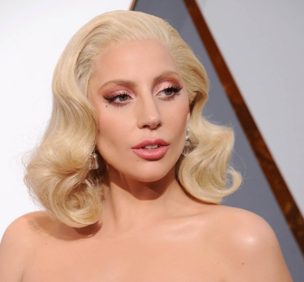 Lady Gaga, &quot;no soy Madonna, yo escribo canciones&quot;