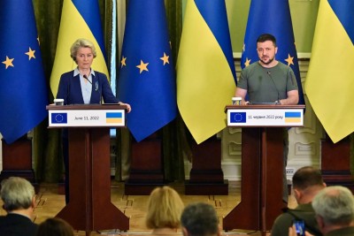 Ursula von der Leyen e Volodymyr Zelensky  