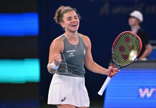 la tennista italiana Jasmine Paolini numero 8 del mondo