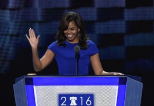 Michelle Obama: "Mi fido solo di Hillary". E di Trump dice: "E' un bullo". Convention democratica di Filadelfia