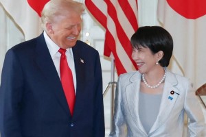 Donald Trump e Sanae Takaichi 
