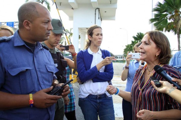 Deportar delegacion ecuatoriana fue Orden es una verg&ucirc;enza internacional