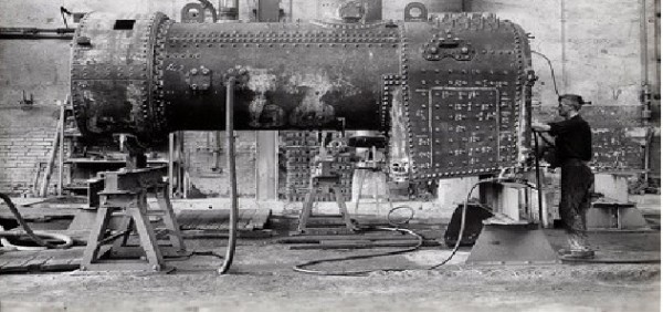 Alla scoperta dell'archivio storico delle Officine Reggiane