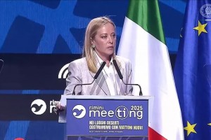 Meloni denuncia una reacción desproporcionada de Israel. 