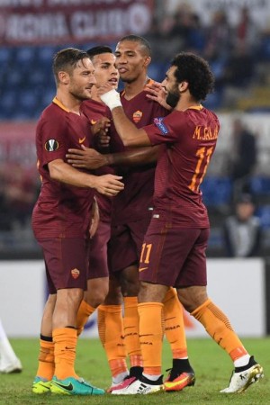 Roma festeja en torno a su capit&aacute;n eterno: Totti 