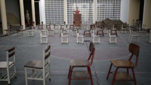 Foto di un seggio deserto in Venezuela oggi 20 maggio 2018 fonte: La Patilla quotidiano on line venezuelano