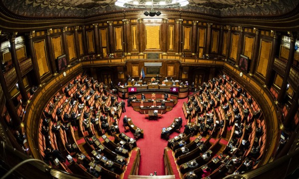 Oggi l'insediamento delle Camere. Si va verso l'accordo sulle presidenze a Fratelli d'Italia e Lega