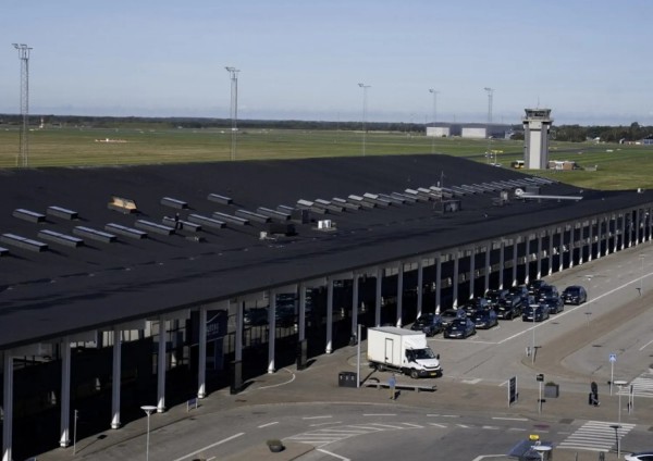 L&#039;aeroporto di Aalborg dove sono stati avvistati droni nei giorni scorsi