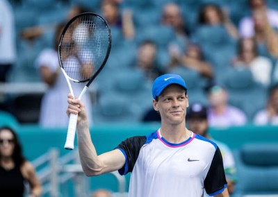Sinner se instal&oacute; en semifinales en Miami