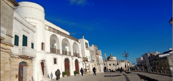 Cisternino, confronto sui borghi del Mediterraneo