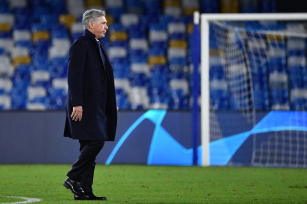 Napoli destituy&oacute; a Carlo Ancelotti pese a la clasificaci&oacute;n en Champions