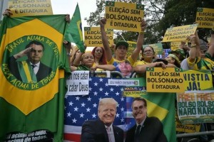 Il Brasile scende in piazza pro e contro Bolsonaro