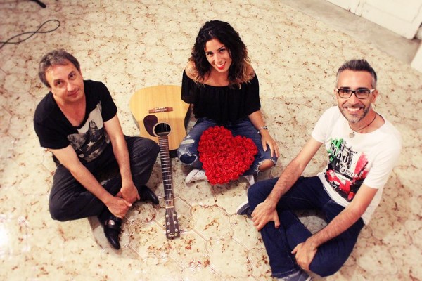 Una voce per un sound creativo, raffinato ed esclusivo. Federica&#039;s trio sul palco dell&#039;Happy Hour on the Road