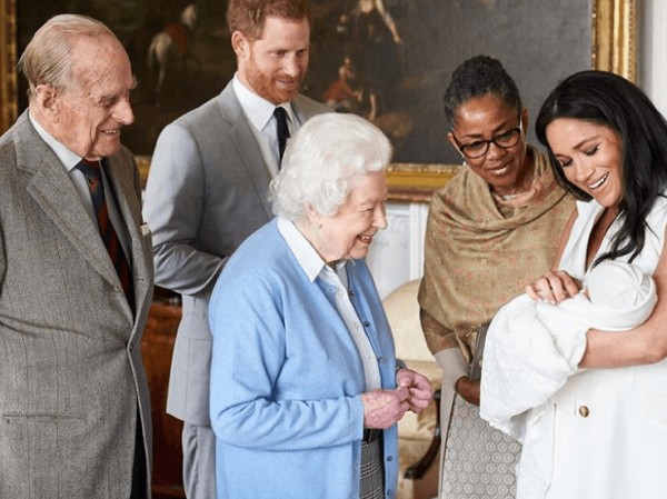 Harry y Meghan presentan al mundo a su hijo Archie Harrison Mountbatten-Windsor