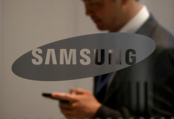 Samsung lanzar&aacute; el domingo dos nuevos modelos de su tel&eacute;fono Galaxy