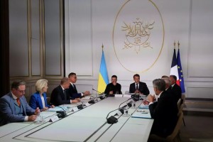  La reuni&oacute;n de la Coalici&oacute;n de los Dispuestos en Par&iacute;s.