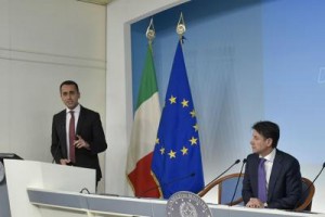 Di Maio: "Colpo mortale al precariato"